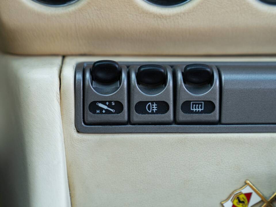 Bild 47/50 von Ferrari 456 GT (1995)