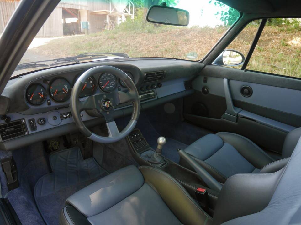 Bild 28/40 von Porsche 911 Carrera 4 (1900)