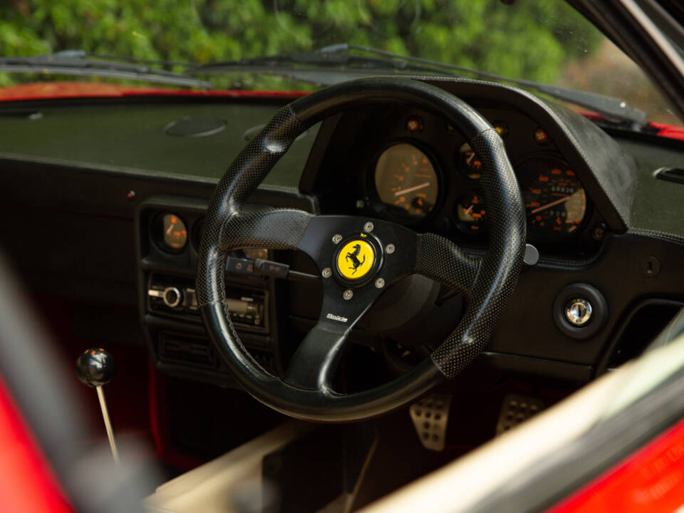 Immagine 9/49 di Ferrari 328 GTS (1988)