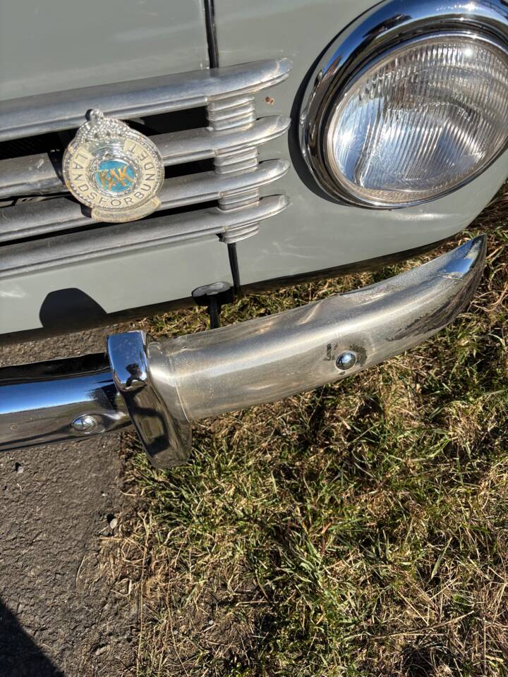 Image 17/133 of Volvo PV 444 (1954)