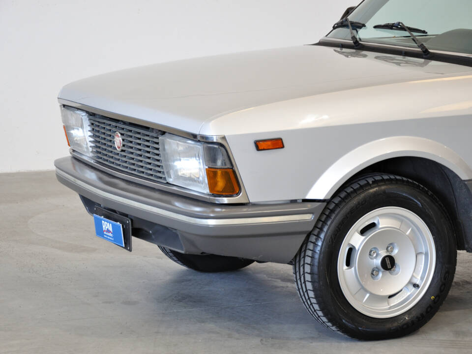 Image 6/27 de FIAT Argenta (1982)