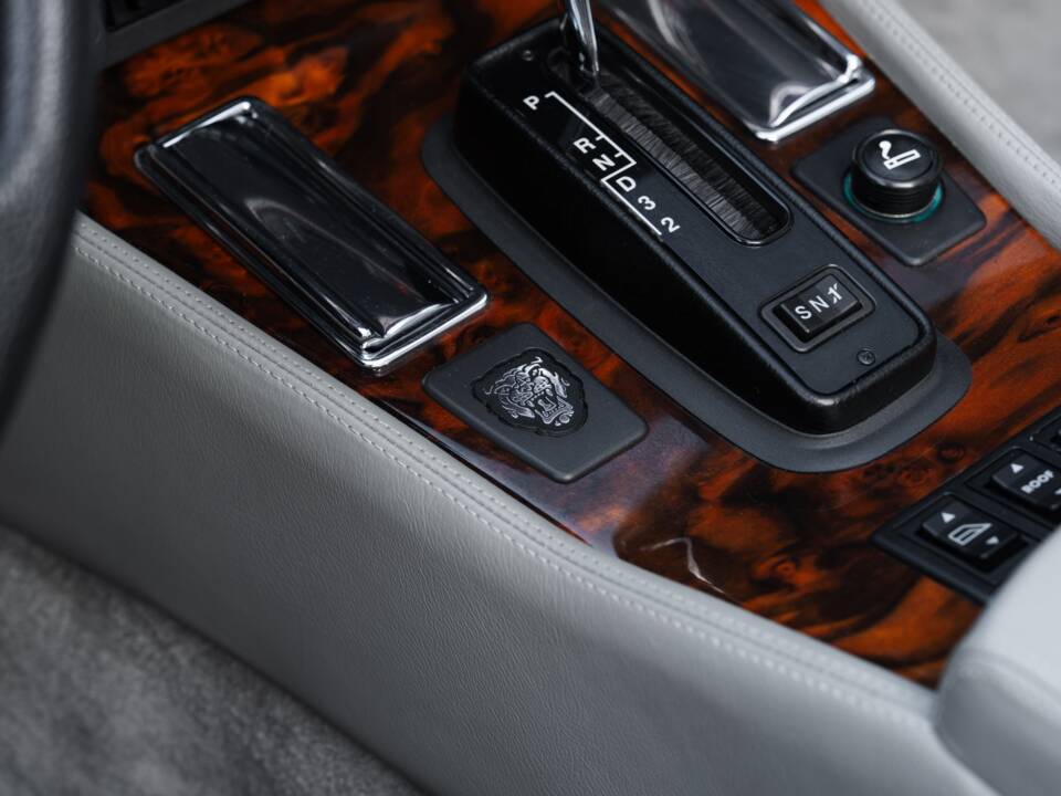 Imagen 24/52 de Jaguar XJS 4.0 (1994)