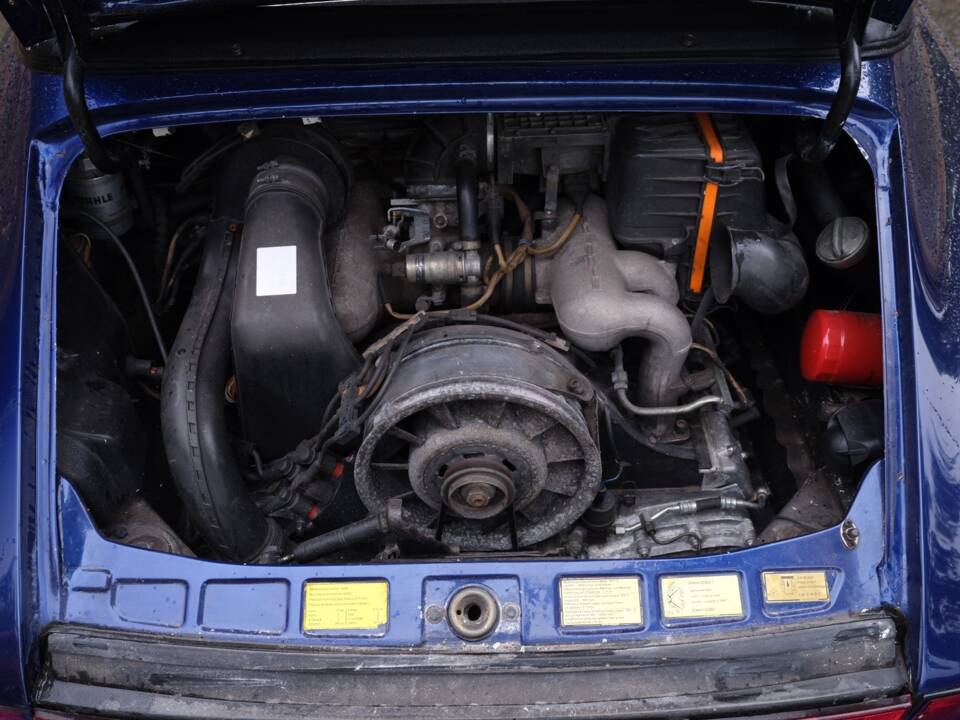 Bild 5/43 von Porsche 911 Carrera 3.2 (1989)