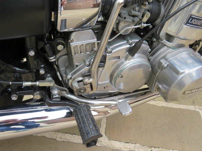 Immagine 35/50 di Suzuki GT 750 (1977)