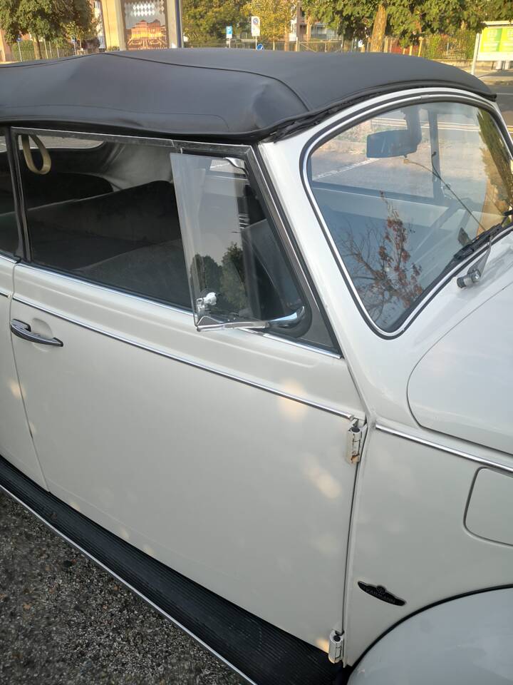 Bild 107/160 von Volkswagen Käfer 1300 (1971)