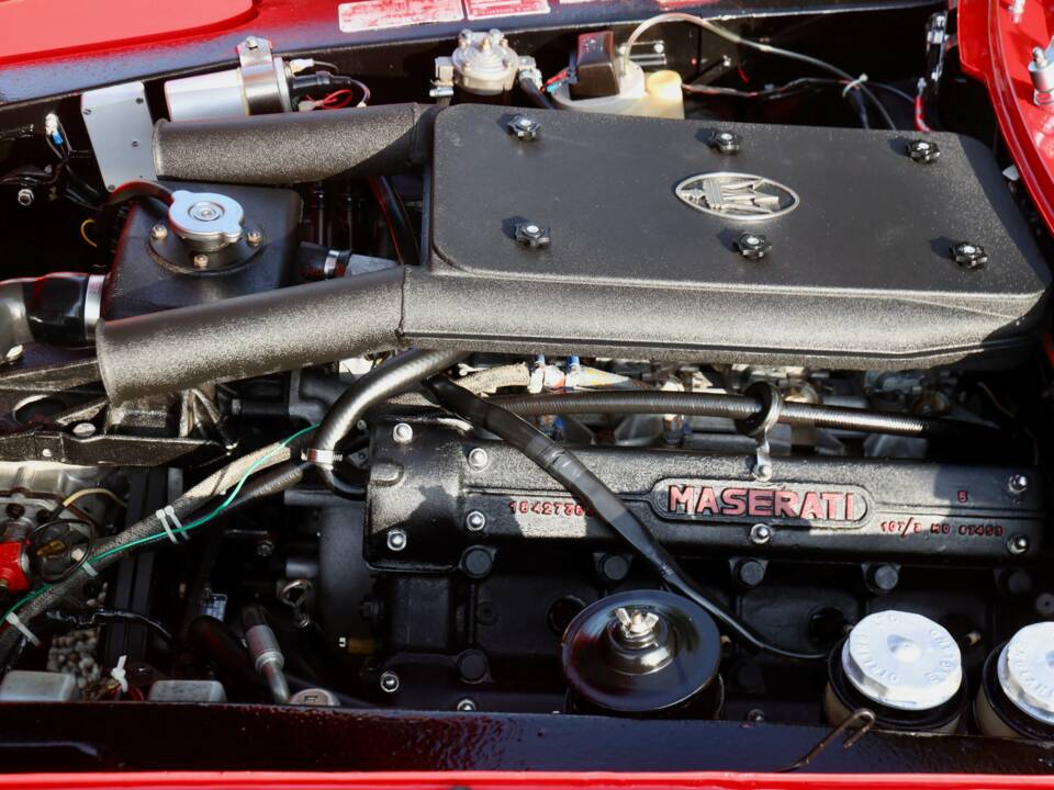 Image 22/50 de Maserati Indy 4700 (1971)