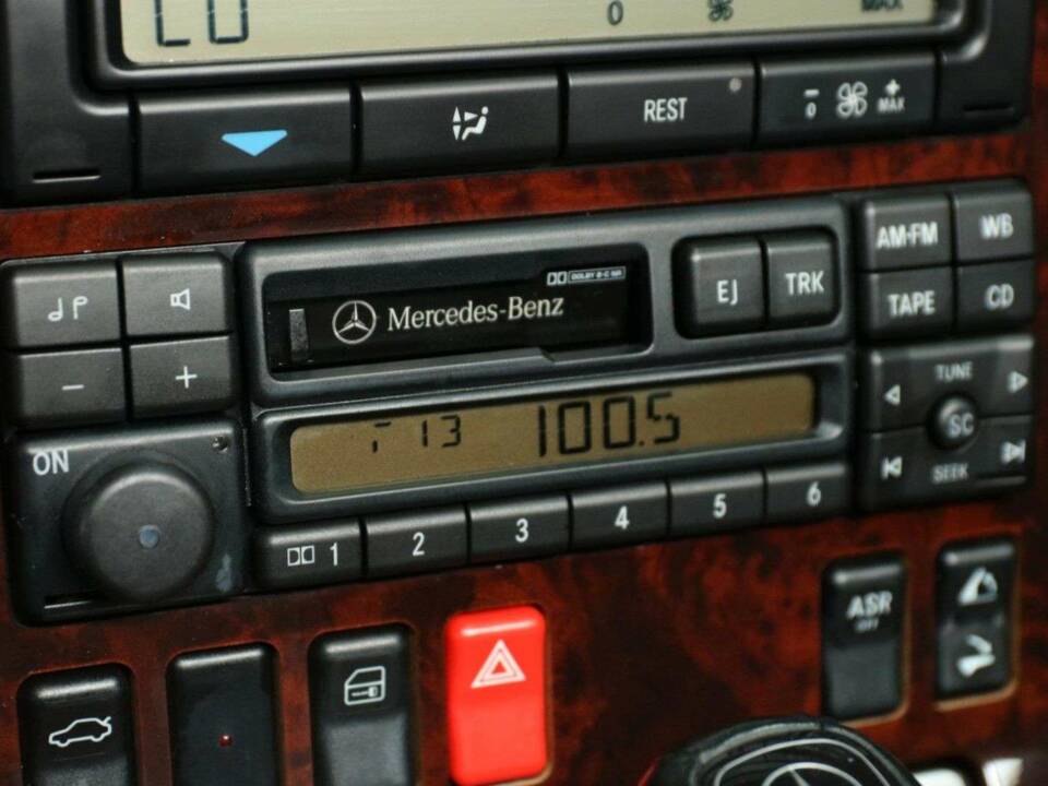 Imagen 16/30 de Mercedes-Benz SL 500 (1998)