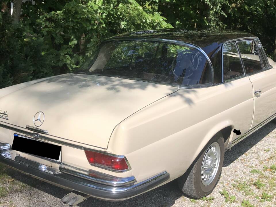 Image 2/59 de Mercedes-Benz 280 SE (1969)