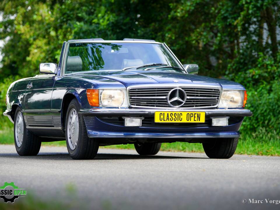 Immagine 19/60 di Mercedes-Benz 420 SL (1987)