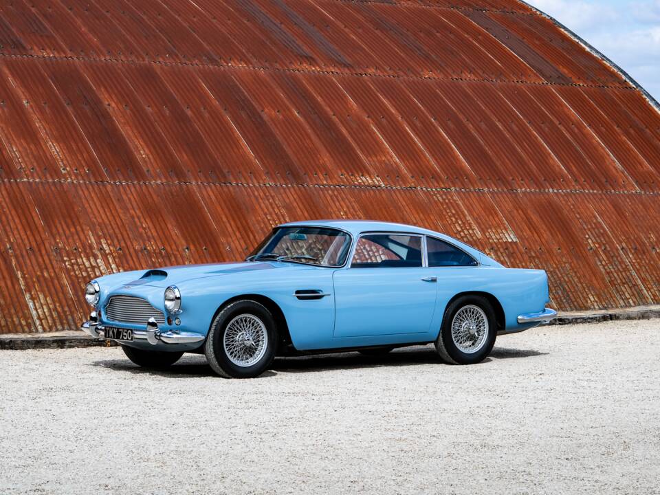 Image 7/56 of Aston Martin DB 4 (1960)