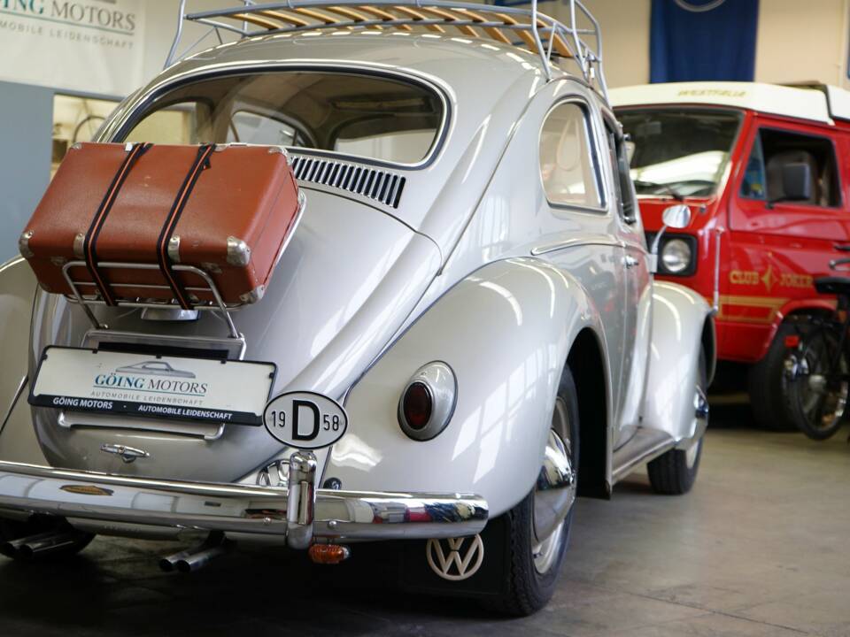 Immagine 12/35 di Volkswagen Kever 1200 Standard &quot;Dickholmer&quot; (1958)