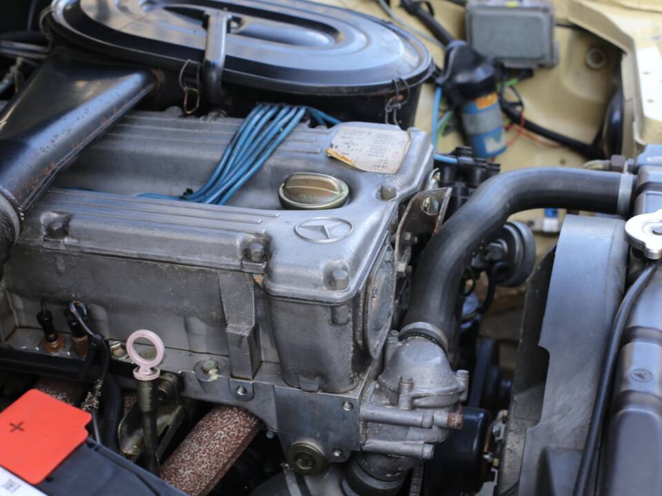 Bild 59/76 von Mercedes-Benz 280 SE (1977)