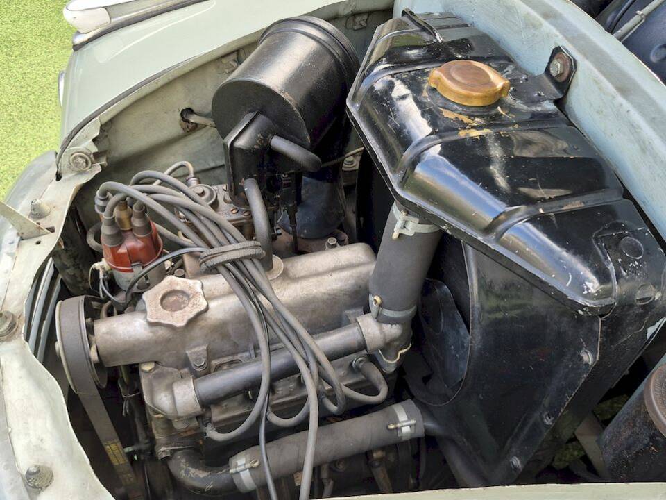 Image 57/60 of FIAT 500 C Belvedere (1954)