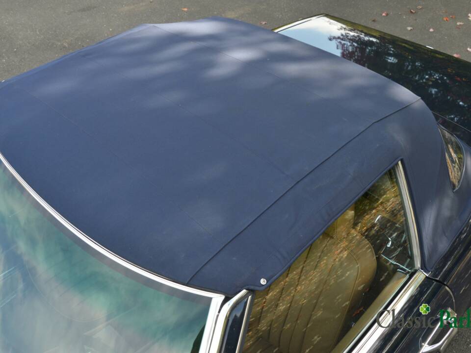 Image 10/50 de Mercedes-Benz 380 SL (1982)