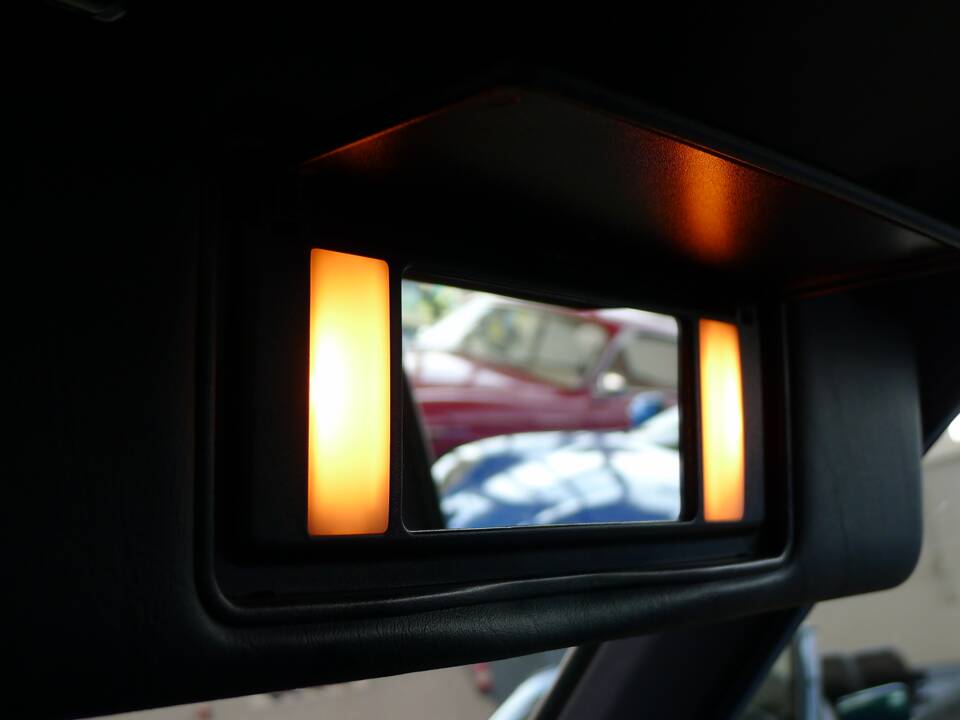 Afbeelding 6/40 van Mercedes-Benz E 420 (1993)