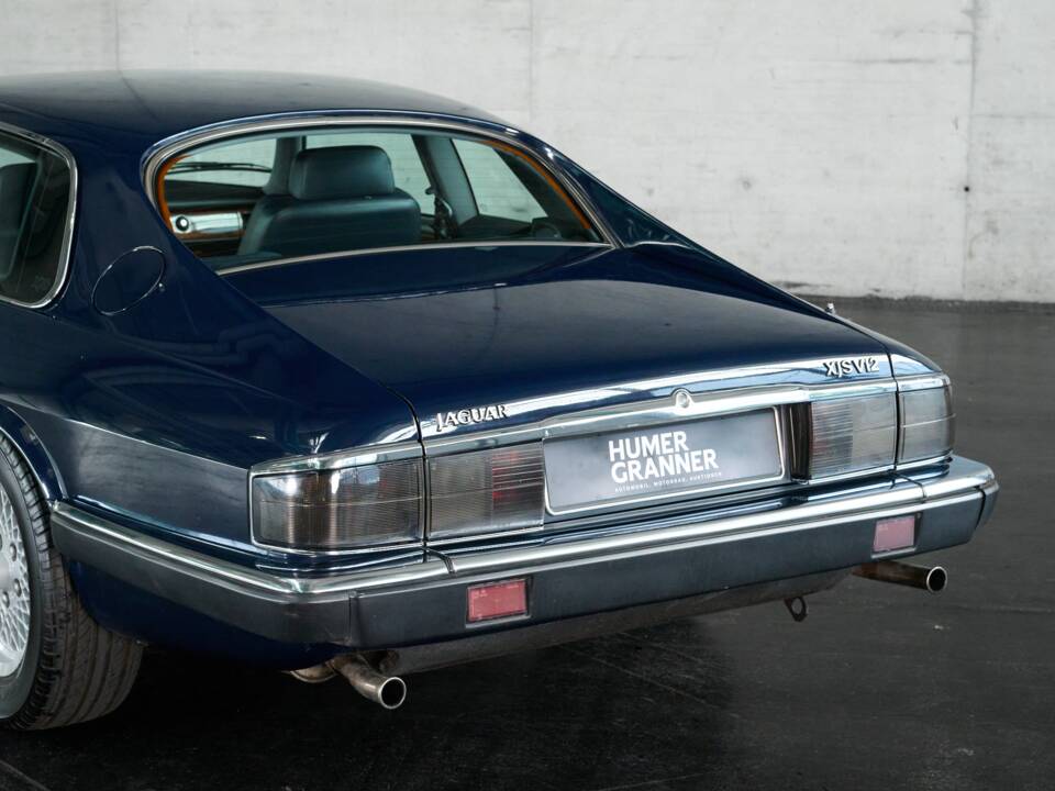 Image 19/50 of Jaguar XJS 5.3 V12 (1993)