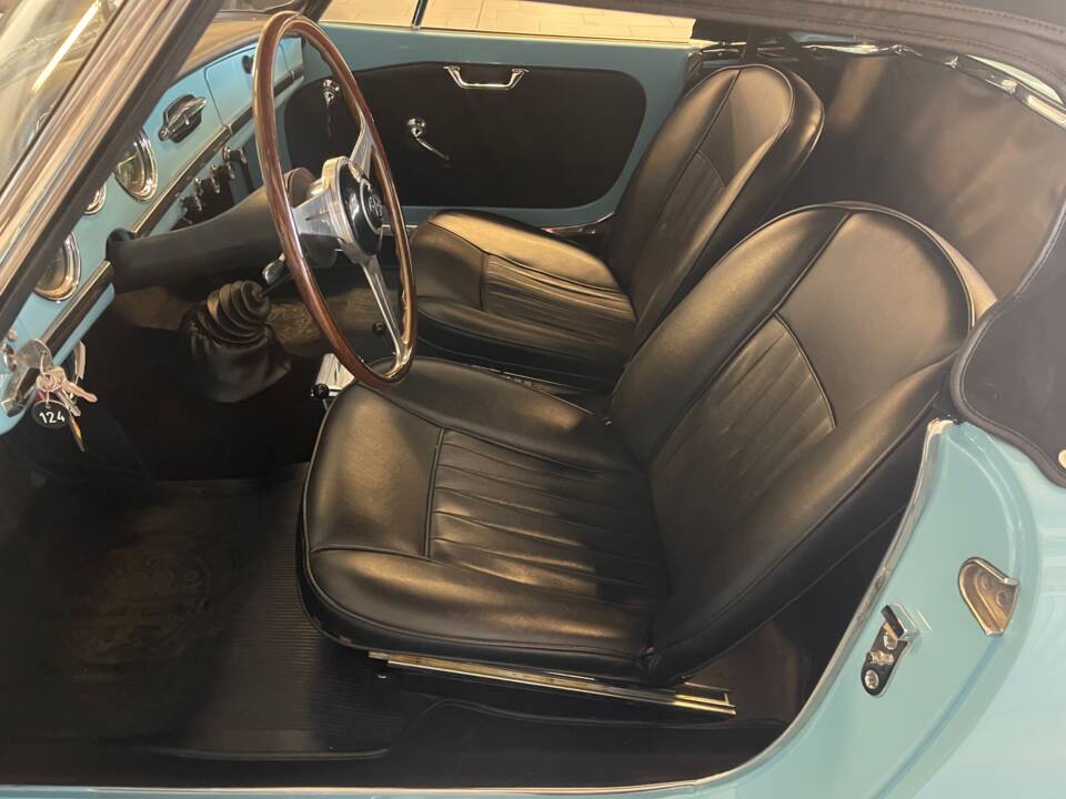 Afbeelding 7/18 van Alfa Romeo Giulia 1600 Spider Veloce (1965)