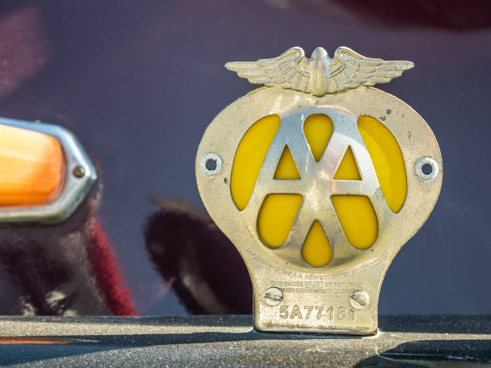 Image 33/35 of SIMCA 8 - 1200 (1951)