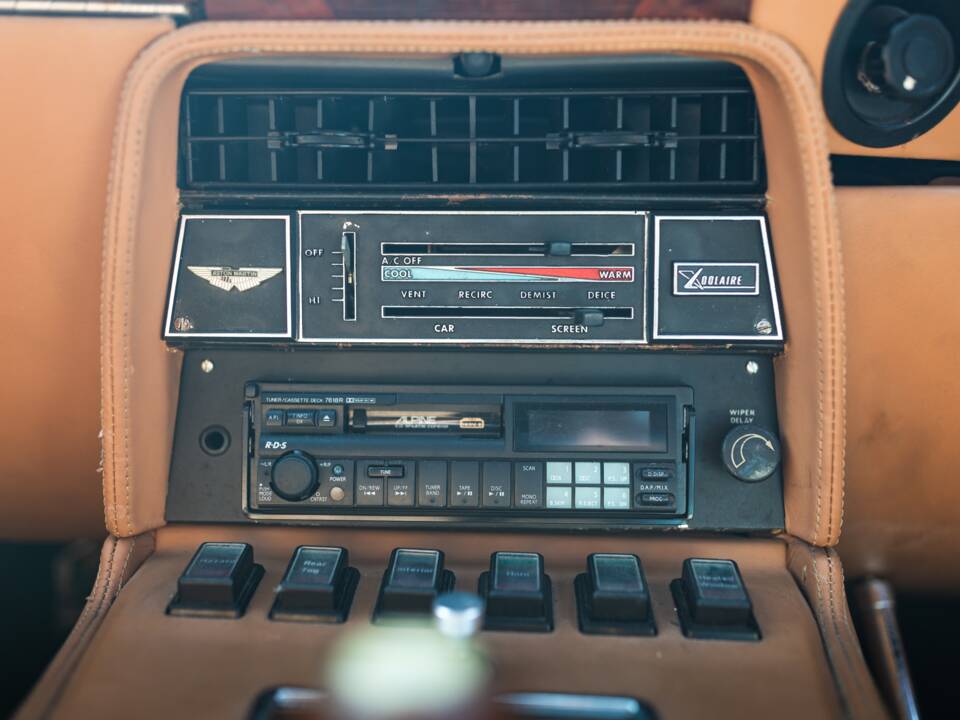 Bild 27/37 von Aston Martin V8 Volante (1979)