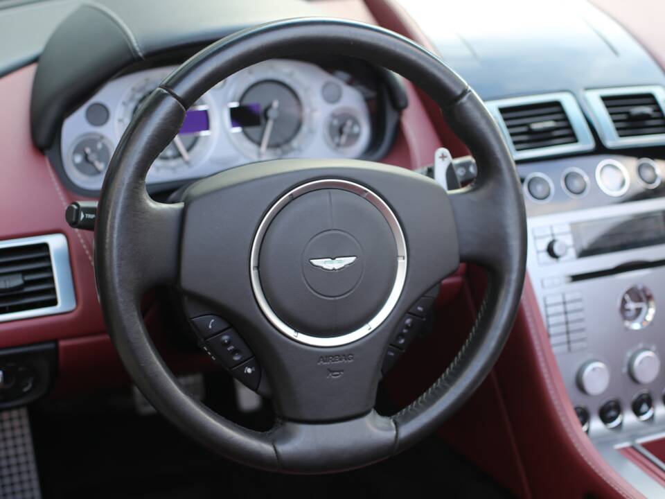 Bild 26/47 von Aston Martin DB 9 Volante (2006)