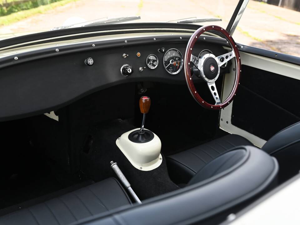 Image 11/20 of Austin-Healey Sprite Mk I (1961)
