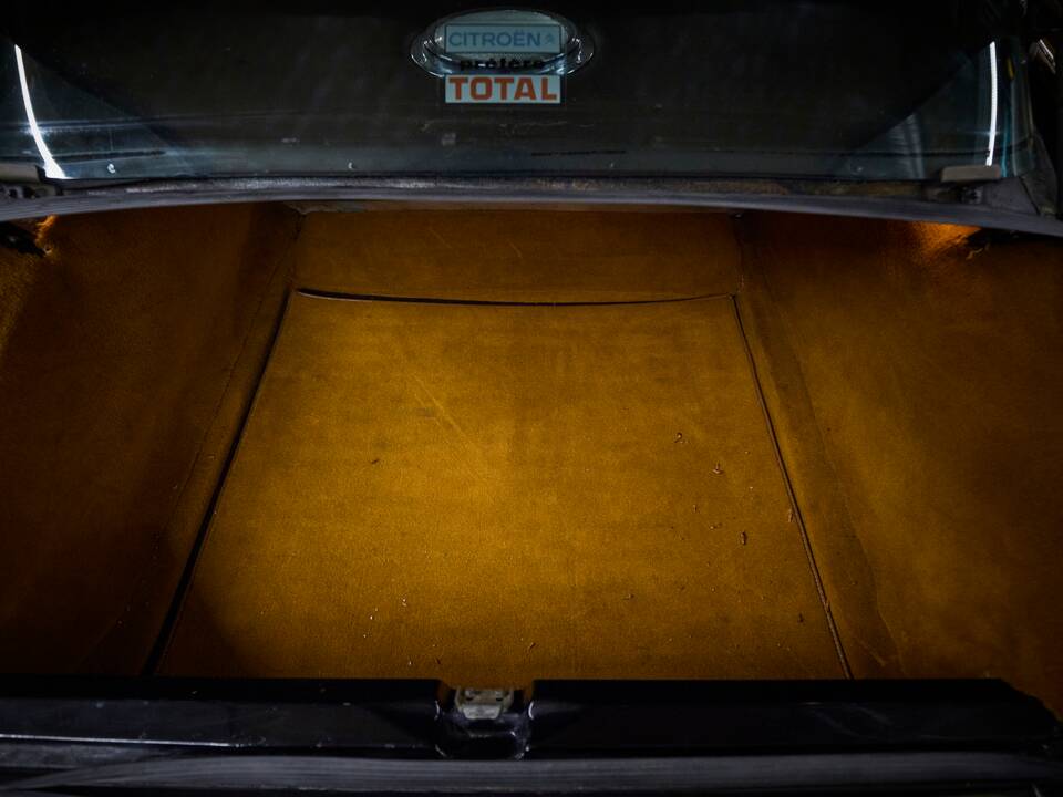 Image 36/99 of Citroën DS 23 Injection (1973)