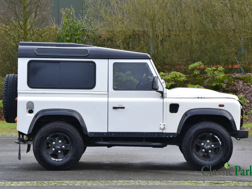 Image 6/50 of Land Rover Defender 90 TD4 (2008)