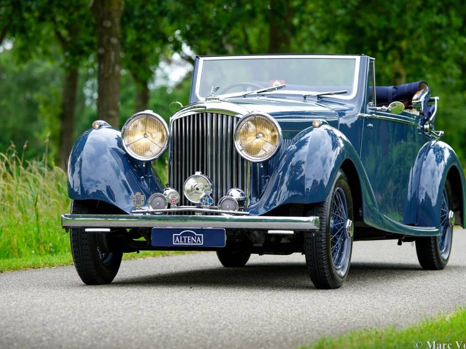 Image 5/59 of Bentley 4 1/4 Litre (1936)