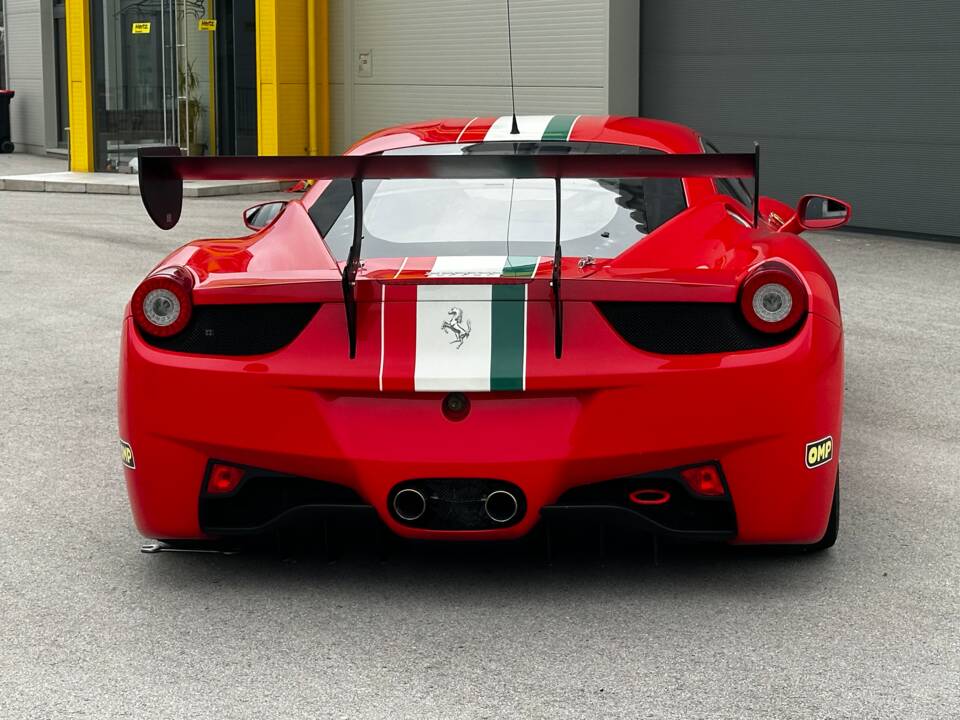 Bild 8/17 von Ferrari 458 Italia GT3 (2011)
