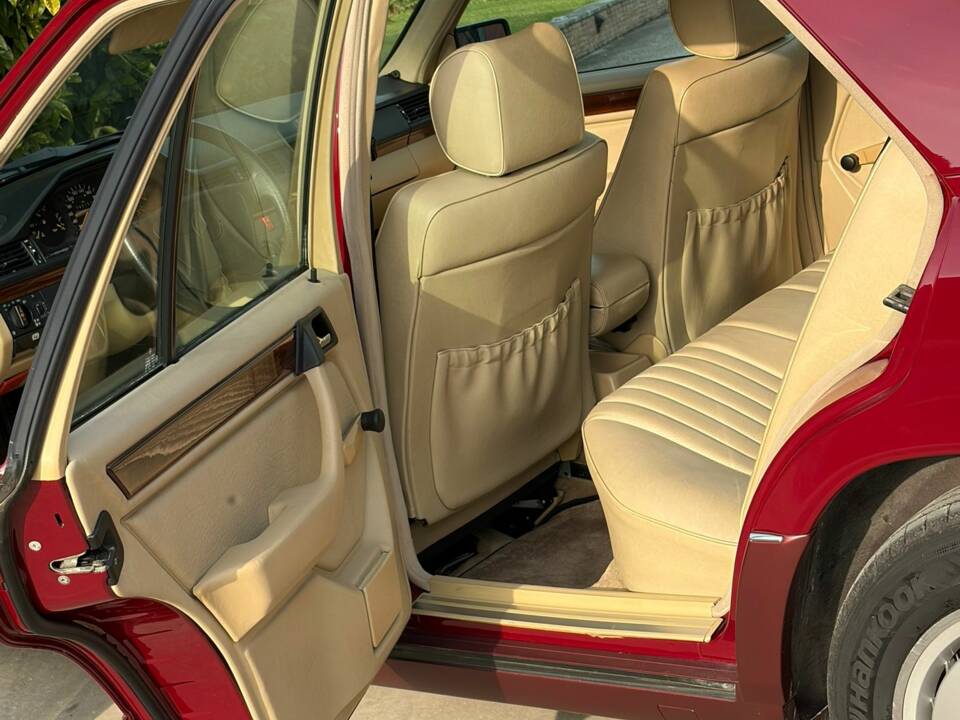 Afbeelding 21/46 van Mercedes-Benz 200 E-16 (1993)