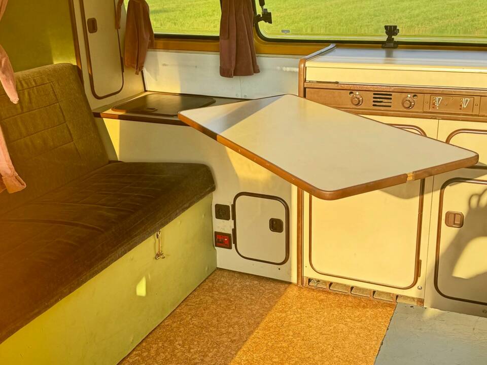 Bild 3/8 von Volkswagen T3 Westfalia 1.6 (1982)