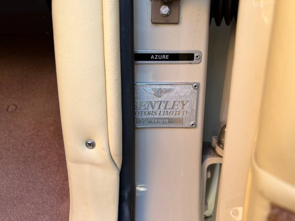 Image 51/88 of Bentley Azure Mulliner &quot;Wide Body&quot; (1999)