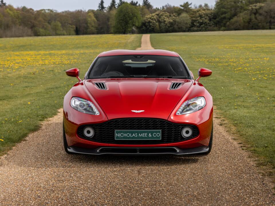 Bild 11/86 von Aston Martin Vanquish Zagato (2016)