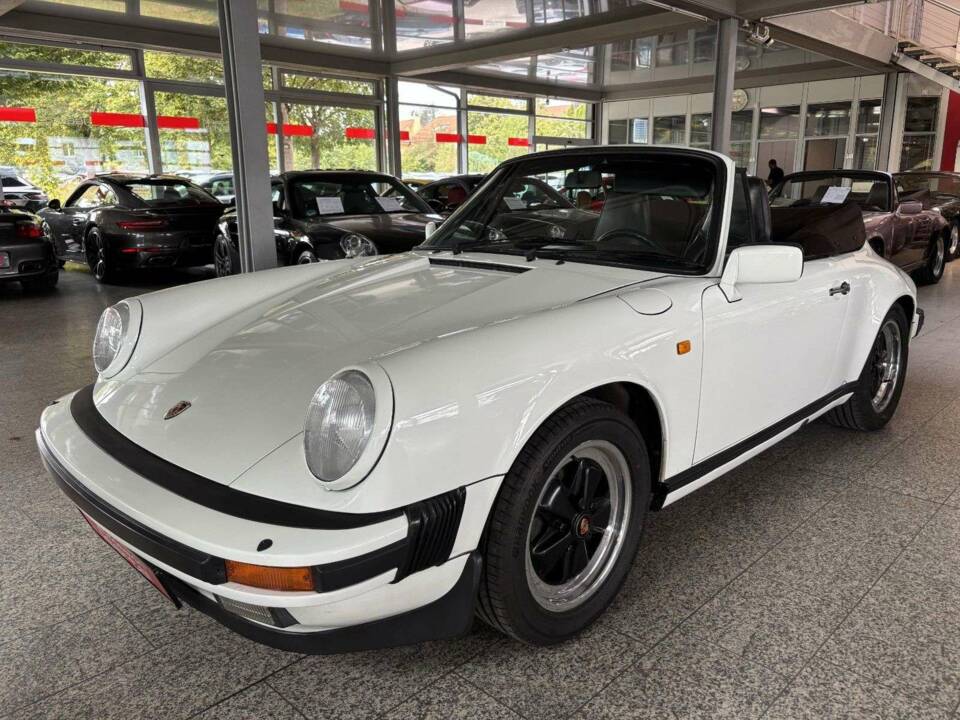 Bild 31/37 von Porsche 911 Carrera 3.2 (1985)