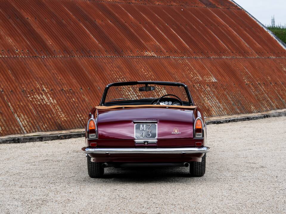 Image 8/51 of Maserati 3500 GTI Spyder Vignale (1963)