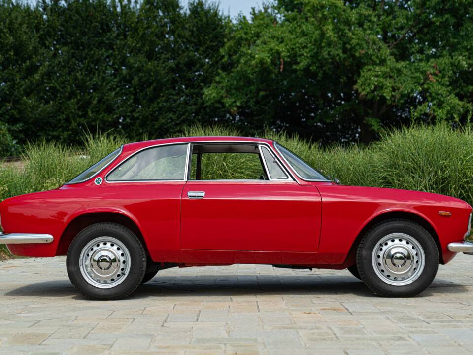 Bild 4/50 von Alfa Romeo Giulia 1600 Sprint GT Veloce (1967)