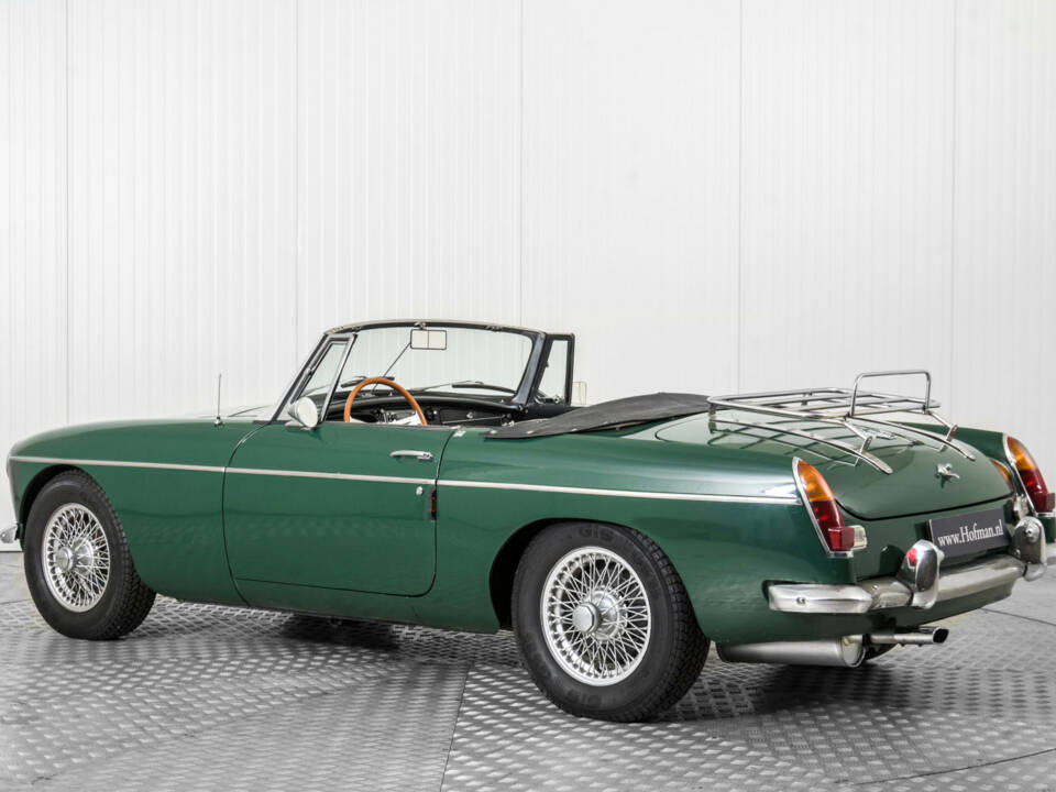 Image 6/50 de MG MGB (1967)