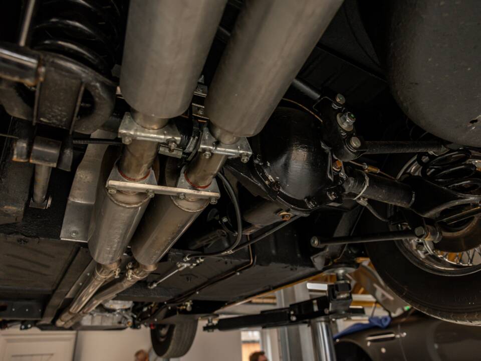 Bild 61/62 von Aston Martin DB 6 Mk II (1970)