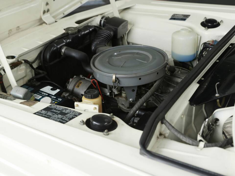 Immagine 43/50 di BMW 2000 (1969)