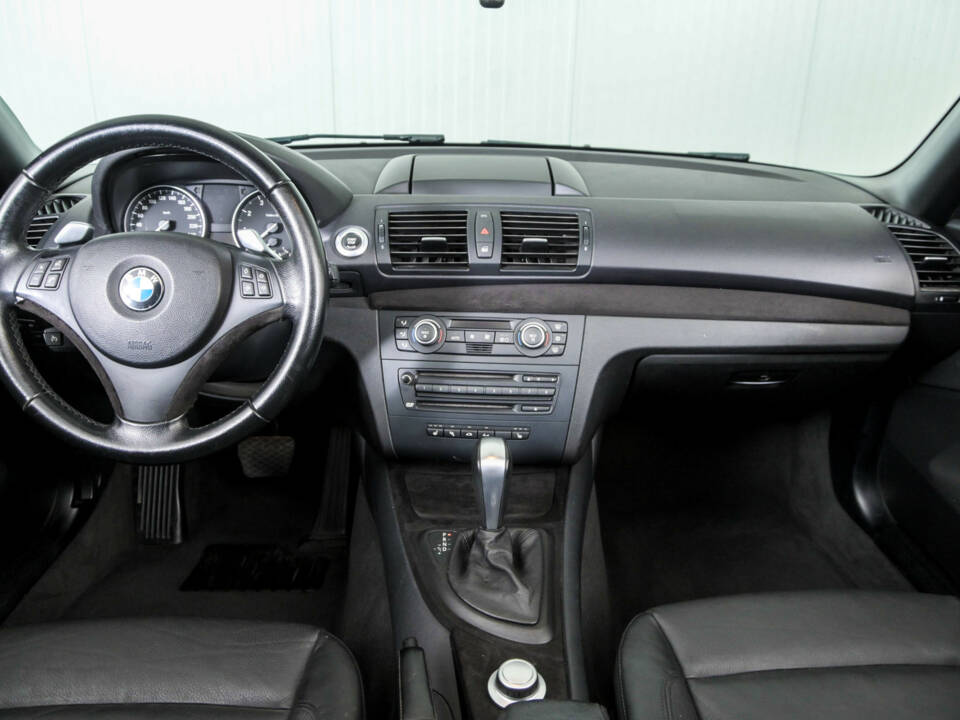 Bild 7/50 von BMW 125i (2009)