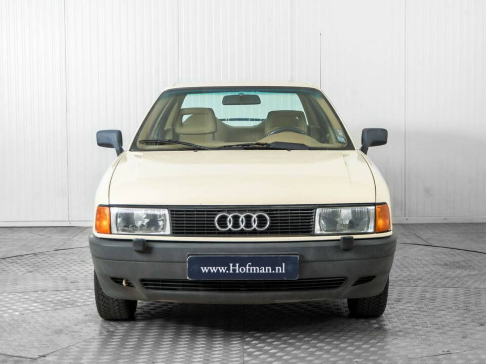 Immagine 14/50 di Audi 80 quattro  -  1.8S (1987)