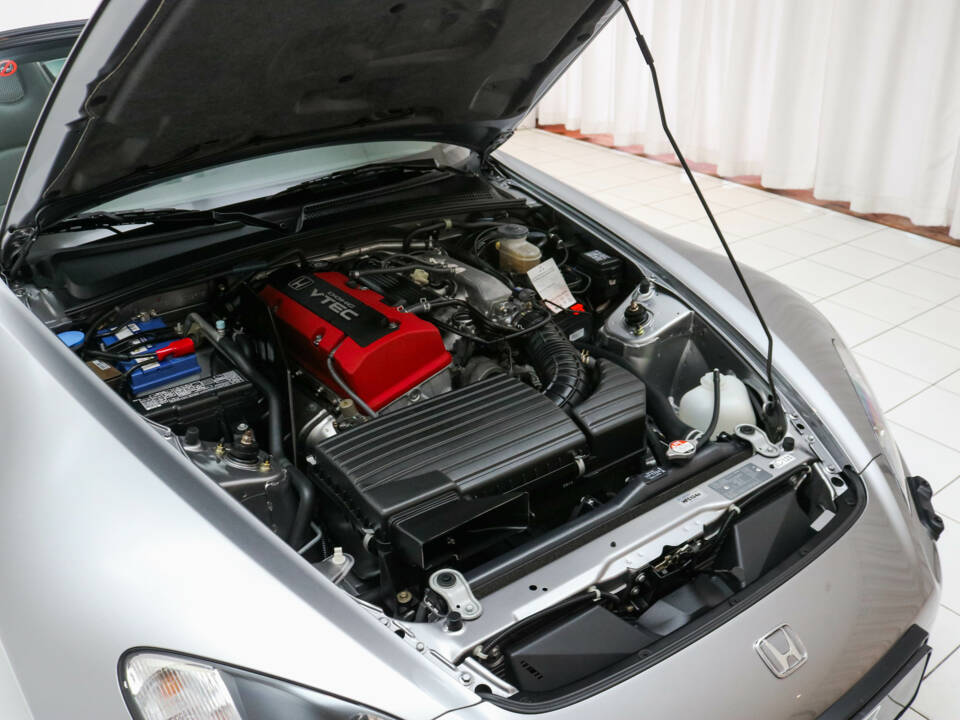 Bild 13/23 von Honda S 2000 (2001)