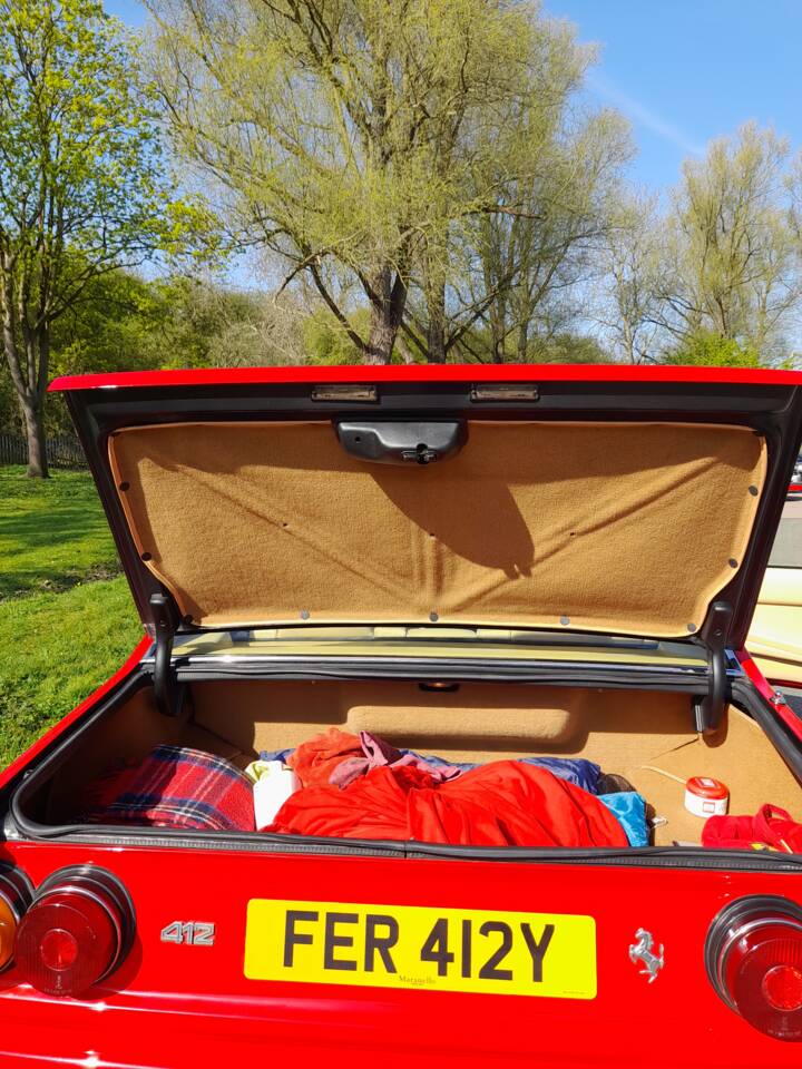 Image 4/10 of Ferrari 412 GT (1989)