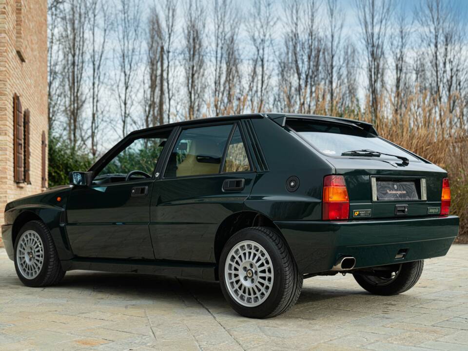 Image 7/50 de Lancia Delta HF Integrale 16V (1992)