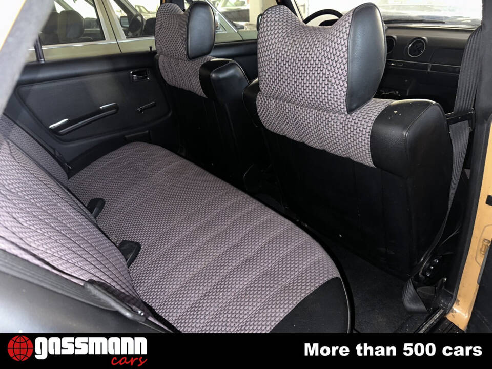 Image 14/15 de Mercedes-Benz 300 D (1977)