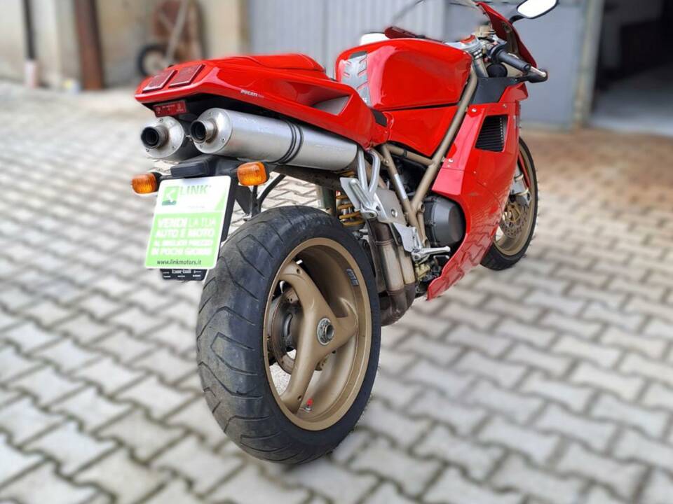 Immagine 4/37 di Ducati 748 S (2000)