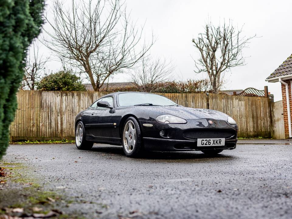 Afbeelding 11/50 van Jaguar XKR (1998)