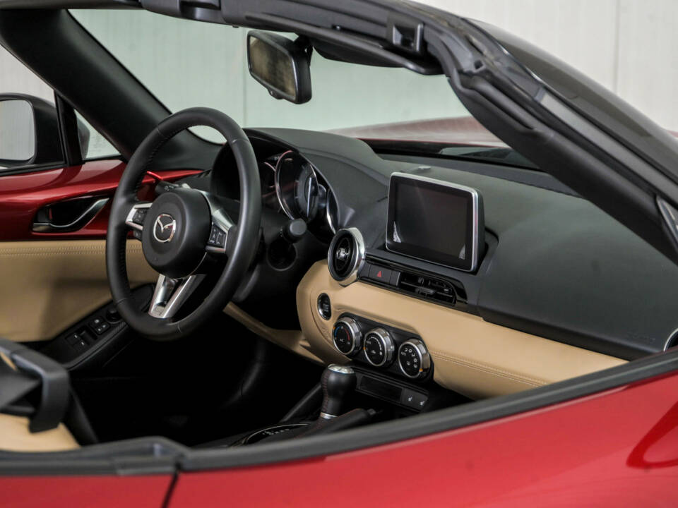 Image 35/50 of Mazda MX-5 2.0 (2015)