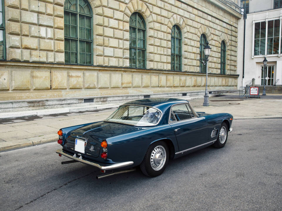 Image 46/58 of Maserati 3500 GTI Touring (1963)