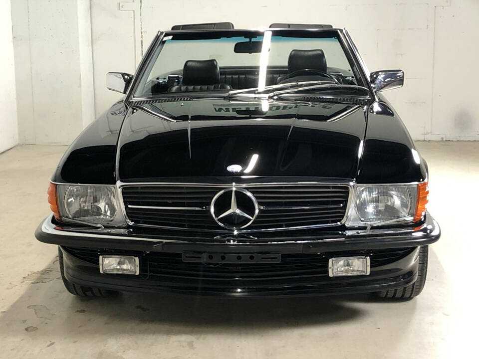 Imagen 5/31 de Mercedes-Benz 560 SL (1986)